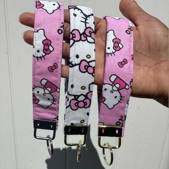 Hello Kitty keychain/fob - Picture 1 of 3
